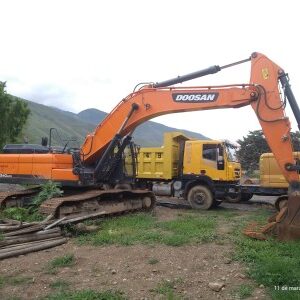 Excavadora Doosan DX340LCA